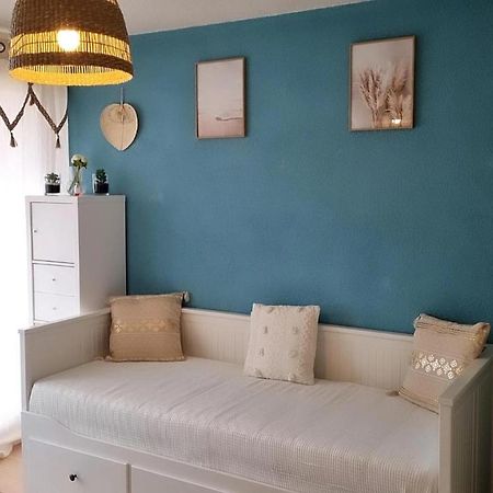 Studio Cabine Refait A Neuf A 3 Minutes A Pied De La Plage Lägenhet Le Grau-du-Roi Exteriör bild