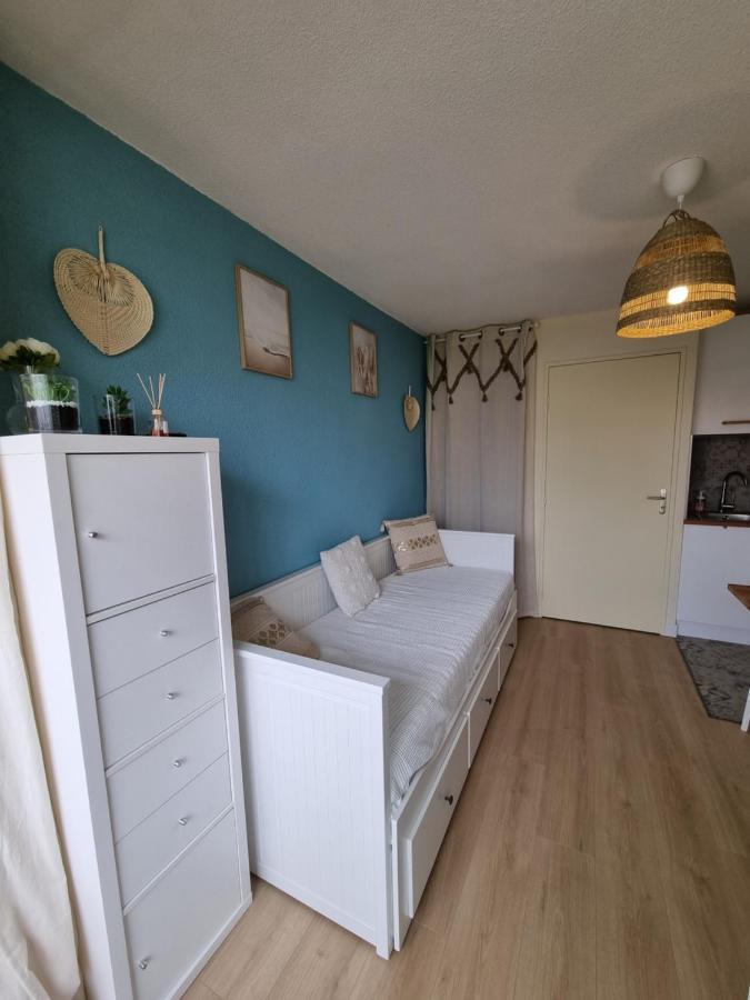 Studio Cabine Refait A Neuf A 3 Minutes A Pied De La Plage Lägenhet Le Grau-du-Roi Exteriör bild
